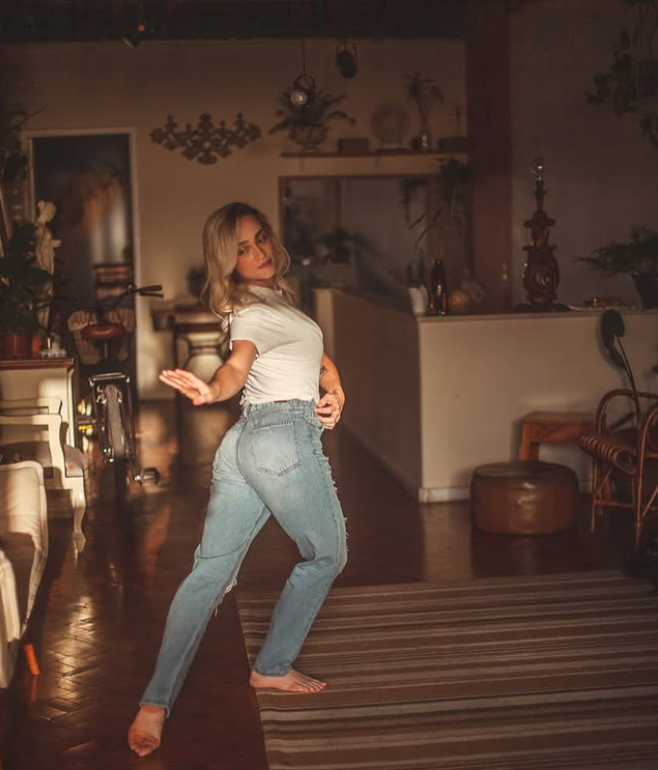 Fernanda Abreu - trajetória profissional 11